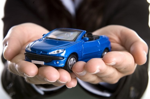 Автосалоны сообщат Госфинмониторингу о покупателях дорогих авто