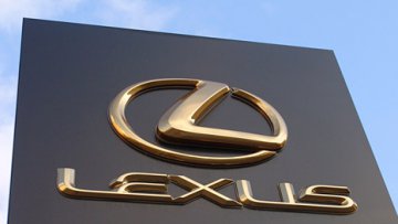 Украинцы стали покупать в 2 раза больше автомобилей Lexus          